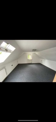 Modernisierte 1-Zimmer-Wohnung mit EBK in Augsburg