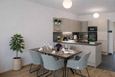 Hochwertiges Reihenhaus (Ziegelmassivbau) mit 5 Zimmern, Eigengarten, Dachterrasse, Keller u. Garagenplatz, provisionsfrei!