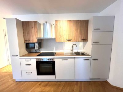 **zentrumsnah** Exklusive vollmöblierte 3-Zimmer Wohnung mit Balkon im 1.OG!