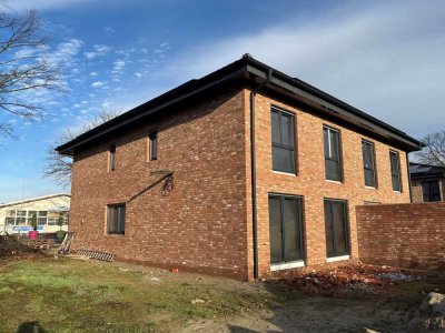 ** Erstbezug ** Neubau Doppelhaushälfte in Delbrück-Schöning