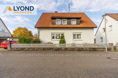 Renovierungsbedürftiges Zweifamilienhaus in Essingen mit 150 m² Wohnfläche mit viel Potenzial!