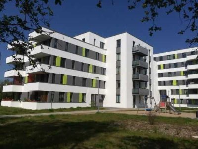 Fußbodenheizung! 4-Zimmer-Wohnung mit Aufzug und Balkon in Rostock-Groß Klein