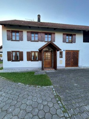 Gemütliches Bauernhaus in idyllischer Lage
110 m² - 5.0 Zi.