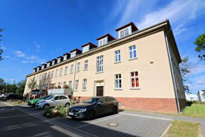 *GRÜNE Wohnanlage * Fußbodenheizung * Balkon * Außenstellplatz *