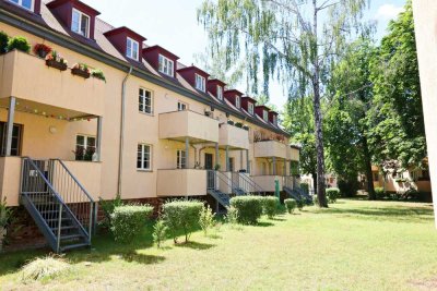 !!! RUHIG gelegene 2-Raumwohnung mit Balkon und kleinem Gartenanteil !!! WE ist vermietet !!!