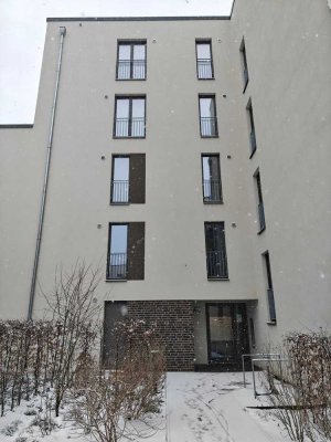 Lichtdurchflutete 4-Zimmer-Wohnung mit Balkon in Hamburg 22457