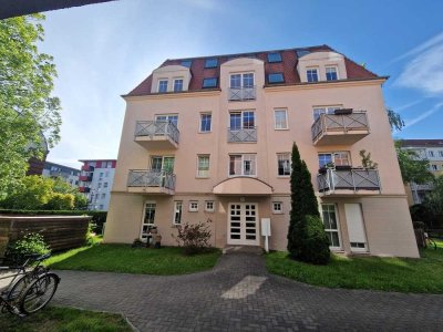 Provisionsfrei - Bezugsfreie 2-Zimmer-Wohnung in Dresden-Striesen mit Balkon und Aufzug