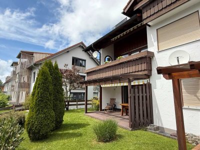Sehr gepflegte 3,5-Zimmer-Wohnung mit Terrasse und Garten in schöner Siedlungslage von Weitnau