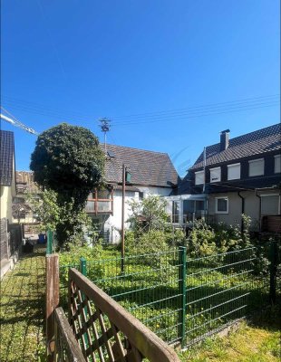 Charmantes Einfamilienhaus mit Einliegerwohnung – Ideal für Mehrgenerationen