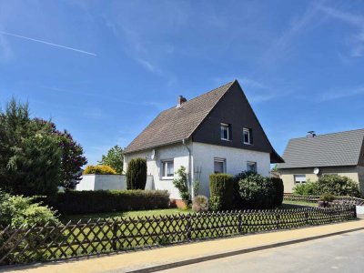 Einfamilienhaus in Schandelah - 349.000 € VB - 116 m Wohnfläche - 1.000m Gesamtfläche mit Stall