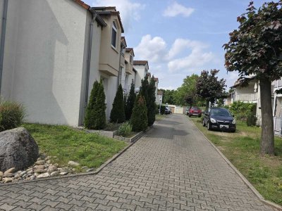 Gelegenheit - Freie 2,5-Zi-DG mit Garage in Weiterstadt Braunshardt