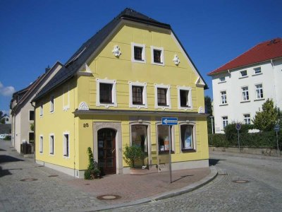 Charmantes Wohn- und Geschäftshaus im Herzen von Neustadt