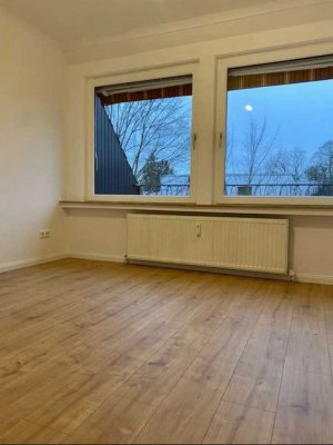 Bezugsfertige - frisch sanierte - 3-Zimmer-Wohnung im Bremer Viertel