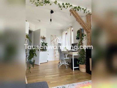 Tauschwohnung: neu renovierte Dachgeschosswohnung mit Balkon