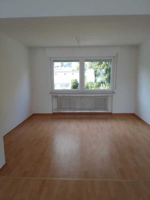 Helle 3,5-Zimmer-Wohnung mit Balkon in Koblenz-Güls