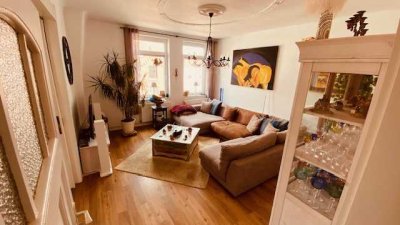 Geschmackvolle 4-Zimmer-Wohnung mit Einbauküche in Hannover