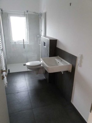 Schöne, geräumige zwei Zimmer Wohnung in Mayen-Koblenz (Kreis), Spay