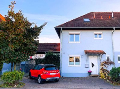 Lichtdurchflutetes Reihenendhaus mit Terrasse, Garten und Garage in Landau-Ost!