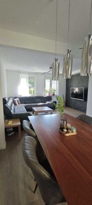 Doppelhaushälfte in Geislingen | Kernsaniert | 7,5 Zimmer | Garage | Juli 2025