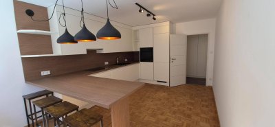 Wohnung als WG mit 2 Zimmer geeignet, direkt neben FH Kufstein