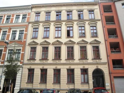 kleine, sonnige 1-Raumwohnung mit Einbauküche in der Südvorstadt