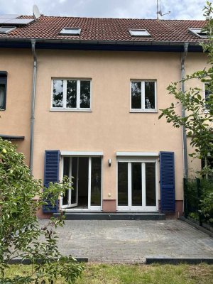 Schickes RMH bezugsfrei  in ruhiger kinderfreundlicher Lage