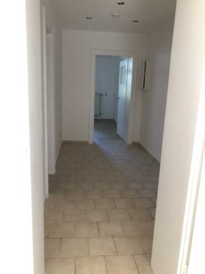 Schöne 2-Zimmer-Wohnung mit Balkon in Duisburg