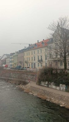 Schöne Dachgeschosswohnung unter neuem Dach in Freiburg-Altstadt (Erstbezug nach Sanierung)