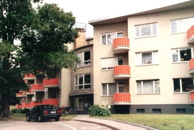 Provisionsfrei: 3-Raumwohnung mit Balkon in ruhiger Grünlage  auf Erbpachtgrund