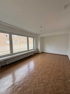 2 Kaltmieten frei! 3 Zimmer Wohnung in Duisburg Neudorf sucht neue Mieter