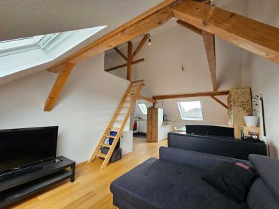 Schöne 2-3 ZKB DG-Studio - Wohnung in KA- Südstadt nahe HBF mit ca. 70qm, € 940,- +NK/HZ