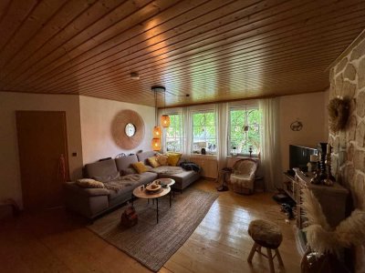 Geräumige, preiswerte 5-Zimmer-Wohnung mit Balkon in Amelinghausen