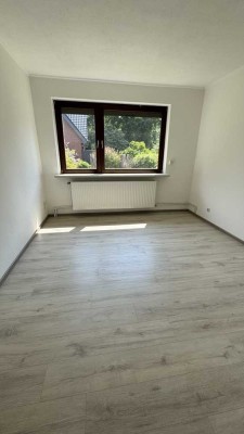 Frisch renovierte 3 Zimmer Erdgeschosswohnung in ruhiger Lage
