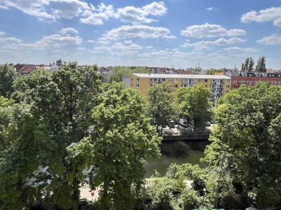 Exclusive Penthouse on Paul-Lincke-Ufer - Urban Luxury in a Prime and Tranquil Location