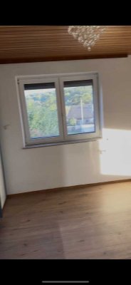 Helle 4-Zimmer Erdgeschosswohnung in Aichtal mit Garage