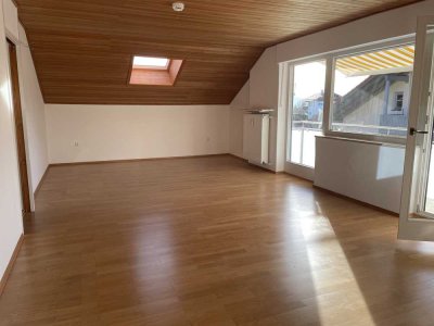 Charmante 1,5-Zimmer Dachgeschosswohnung in Bad Heilbrunn