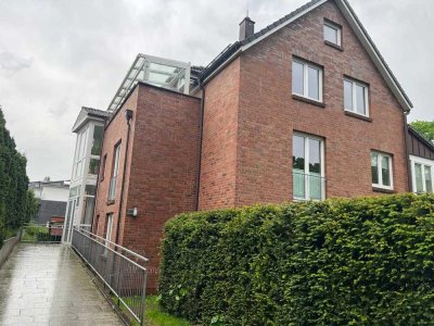 Traumhafte 3-Zimmer-Maisonettewohnung mit zwei Balkonen an der Alten Landstraße