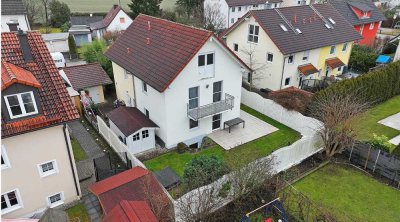 Schöne 5-Zimmer-Doppelhaushälfte mit großem Garten und möbliert mit moderner EBK