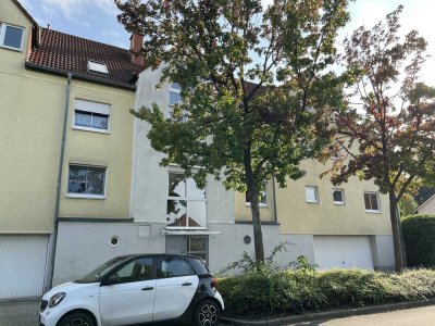 Helle 70 m², 2,5-Zimmer-Hochparterre-Wohnung mit Balkon und Garagenstellplatz in Witten ab sofort