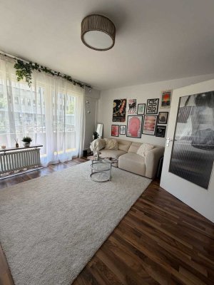 Helle, möblierte  1-Zimmer-Wohnung mit Balkon  in Augsburg zur Untermiete (15.08.2026 – 15.01.2027)