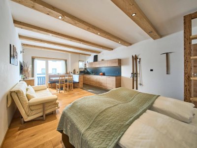 Schick modernisiertes FREIZEITWOHNSITZ-Apartment mit alpinem Flair in Seefeld