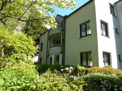Perfekt: Eigentumswohnung, 2 Balkone, Lage, Garten, Garage