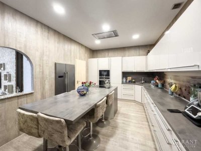 *** Einmalige Chance: Modernisiertes Mehrfamilienhaus mit Rendite - und Wohnpotenzial ***