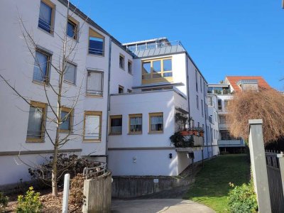 Charmante Maisonettewohnung mit Aufzug und TG-Stellplatz in bester Lage