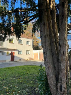 NEUER PREIS! Charmante Doppelhaushälfte mit Potenzial in Pirmasens