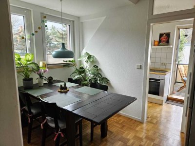 Hübsche, ruhige Wohnung inkl. EBK + Balkon zwischen Landgericht u. Klinikum Bielefeld
