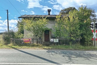 Ehemaliges Bahnwärterhaus - leerstehend