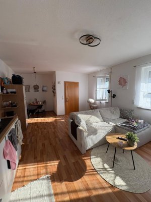Wunderschöne Wohnung in ruhiger Lage in Hohenzell zu vermieten.
