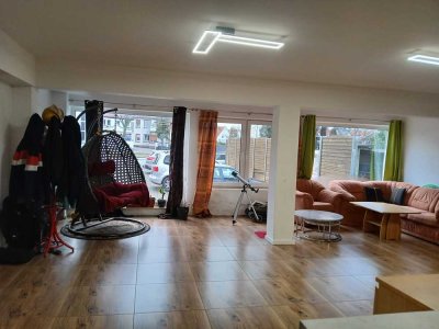 Möblierte, barrierefreie 3-Zimmer-Wohnung im Erdgeschoss