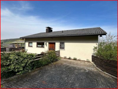 Gönnen Sie sich Ihr Wohn- und Lebensgefühl! Tolles Einfamilienhaus m. Garage u. Grundstücken